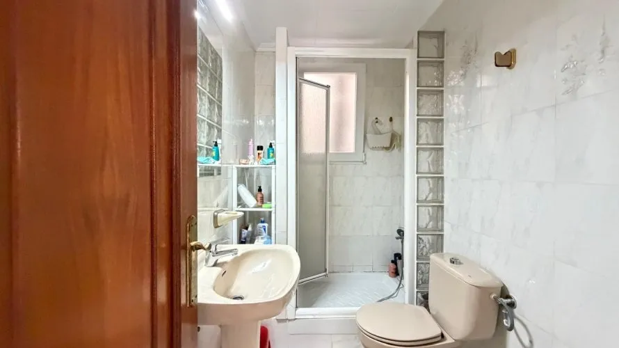 Apartamento de 3 dormitorios en Torrevieja, España No. 529 № 6
