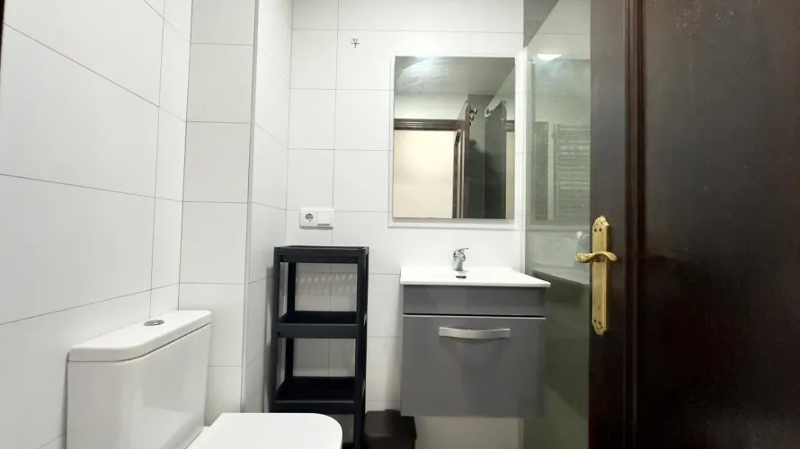Apartamento de 2 dormitorios en Torrevieja, España No. 437 № 15