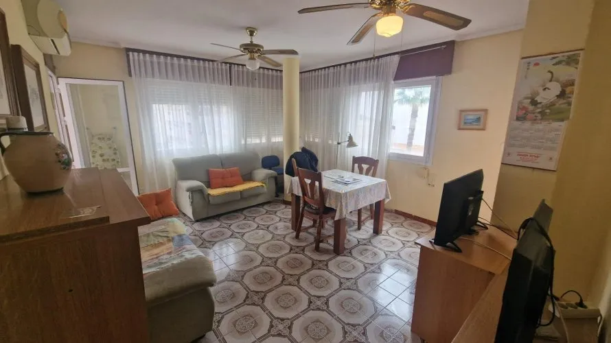 Apartamento de 3 dormitorios en Torrevieja, España No. 380 № 12