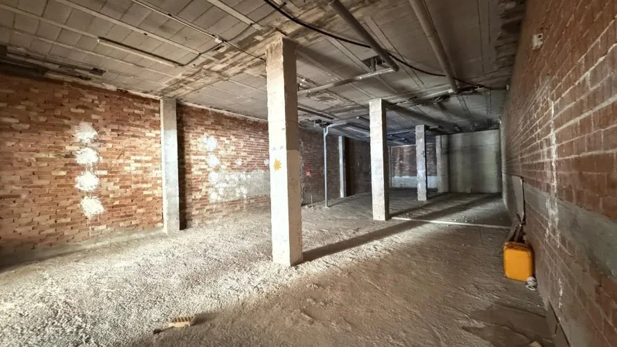 Propiedad comercial de 261m² en Torrevieja, España No. 386 № 9