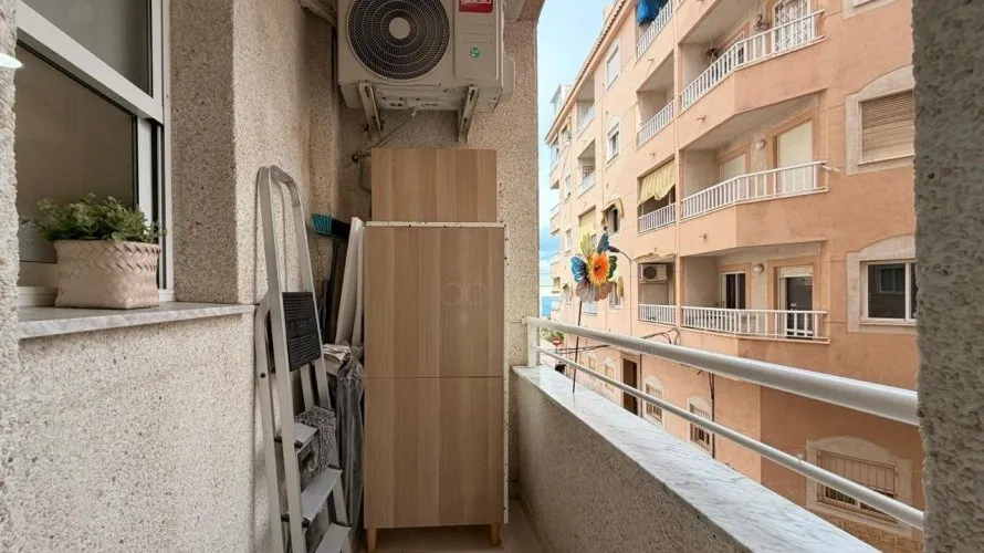 Apartamento de 3 dormitorios en Torrevieja, España No. 473 № 24