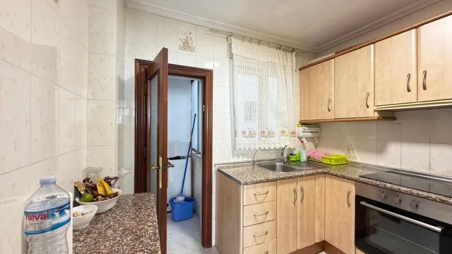 Apartamento de 3 dormitorios en Torrevieja, España No. 529 № 19