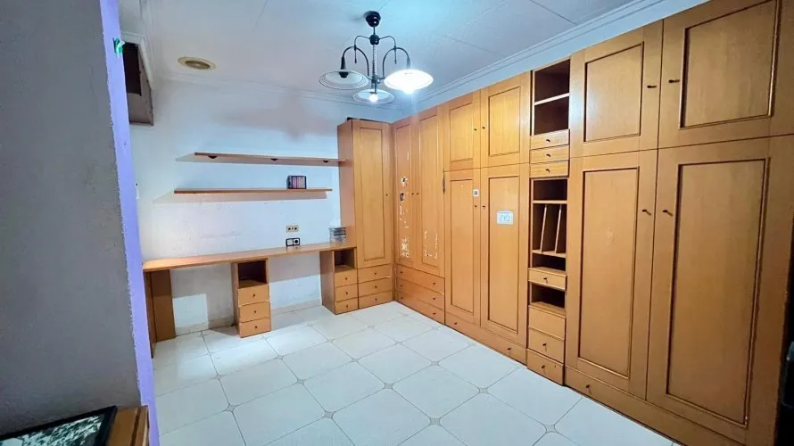 Apartamento de 4 dormitorios en Torrevieja, España No. 465 № 18