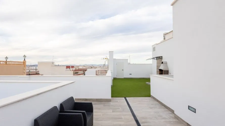 Apartamento de 80m² en Torrevieja, España No. 344 № 5