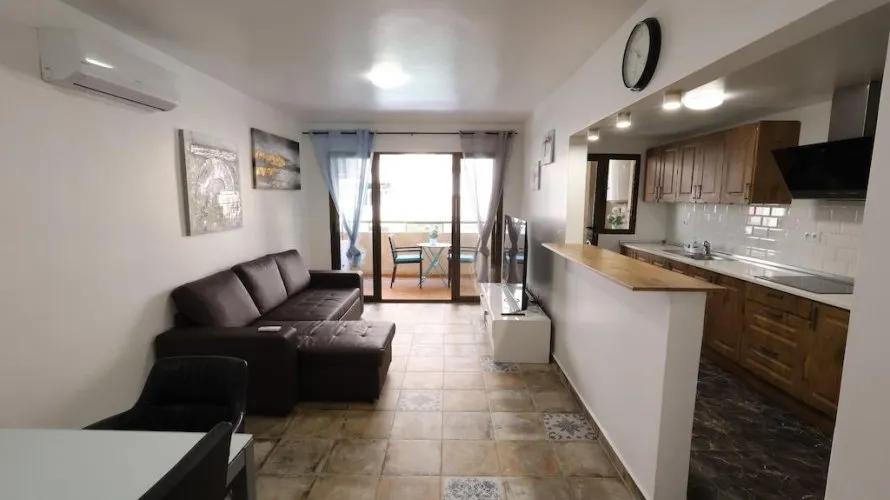 Apartamento de 3 dormitorios en Torrevieja, España No. 357 № 12