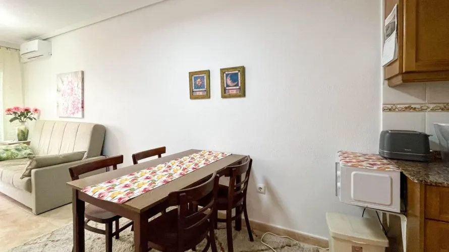 Apartamento de 1 dormitorio en Torrevieja, España No. 523 № 18