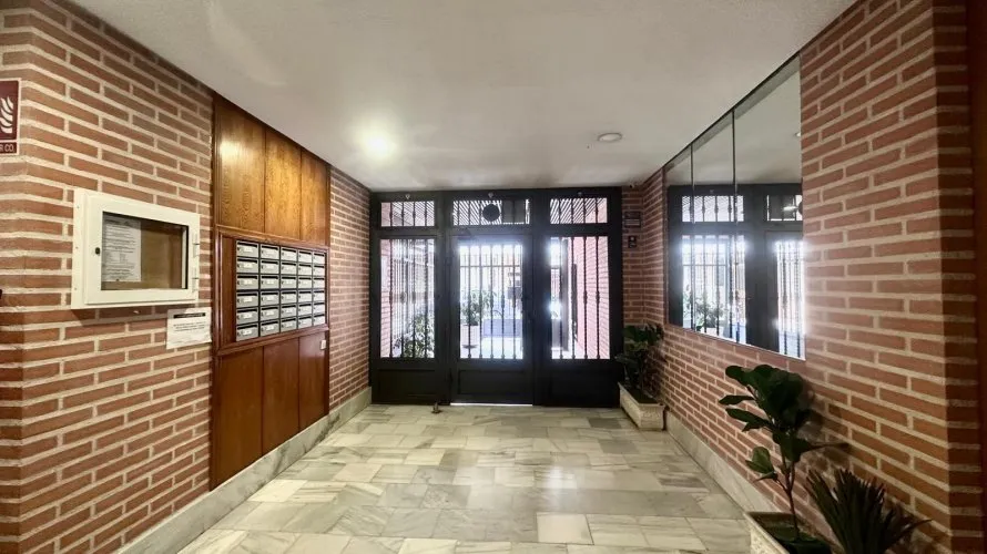 Apartamento de 51m² en Torrevieja, España No. 486 № 2