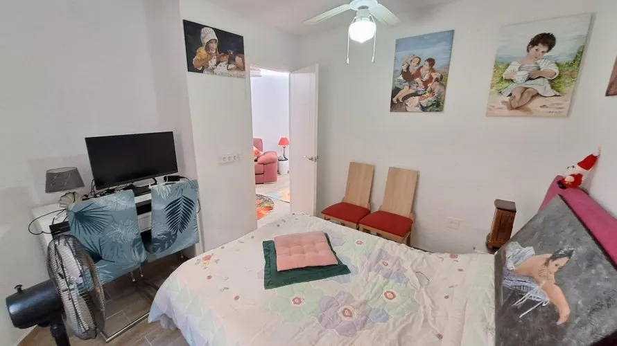 Apartamento de 1 dormitorio en Torrevieja, España No. 433 № 2