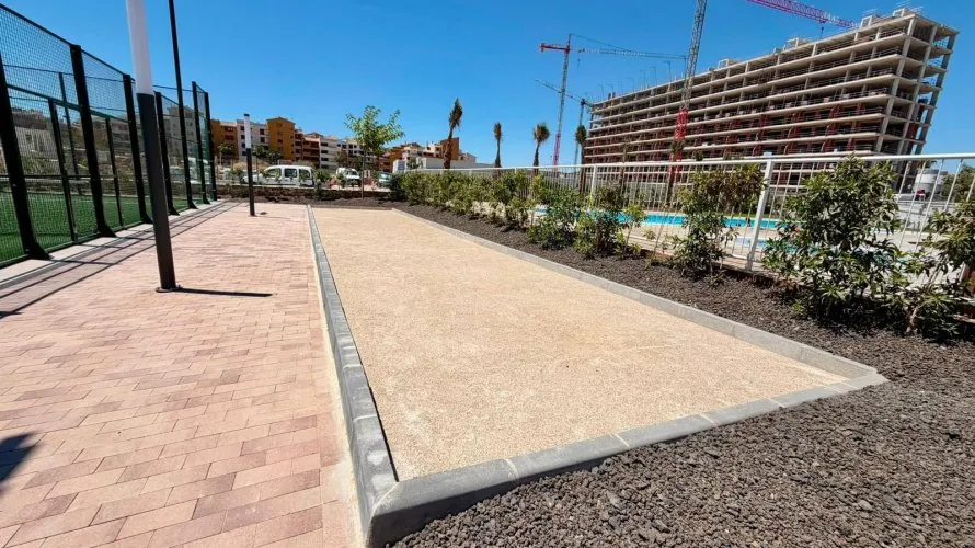 Apartamento de 2 dormitorios en Torrevieja, España No. 359 № 6