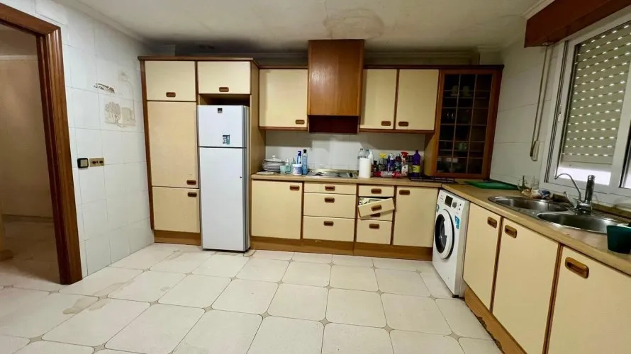Apartamento de 4 dormitorios en Torrevieja, España No. 465 № 25