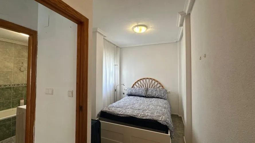 Apartamento de 1 dormitorio en Torrevieja, España No. 438 № 15