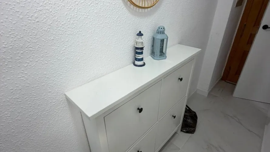 Apartamento de 1 dormitorio en Torrevieja, España No. 451 № 2
