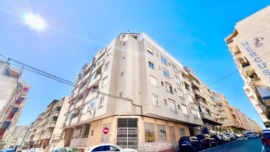 Ático de 1 dormitorio en Torrevieja, España No. 449 № 28
