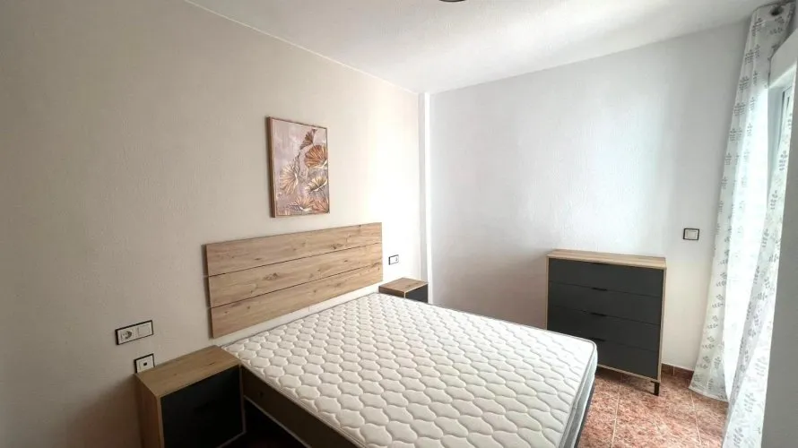 Bungalow de 2 dormitorios en Torrevieja, España No. 425 № 6