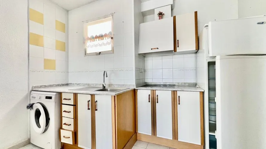 Ático de 1 dormitorio en Torrevieja, España No. 449 № 6