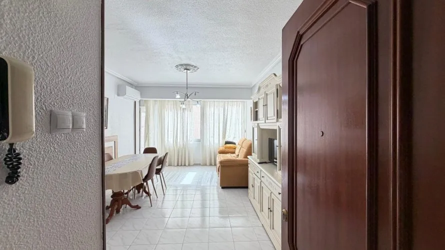 Apartamento de 3 dormitorios en Torrevieja, España No. 529 № 28