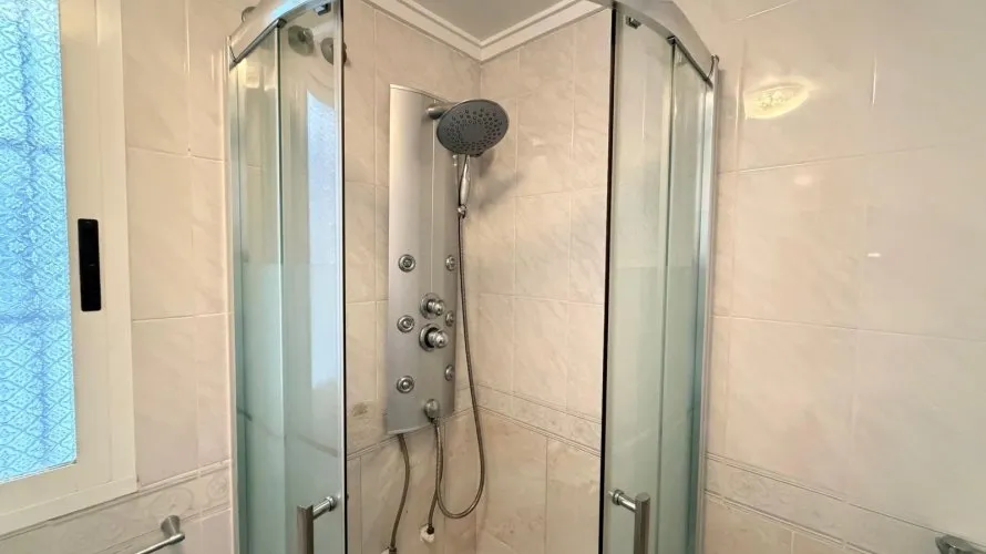 Apartamento de 1 dormitorio en Torrevieja, España No. 408 № 18