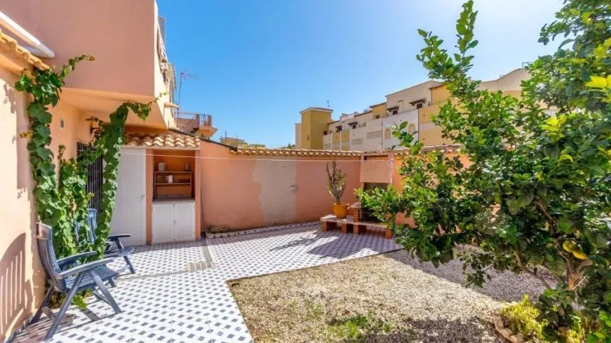 Bungalow de 1 dormitorio en Torrevieja, España No. 496 № 3