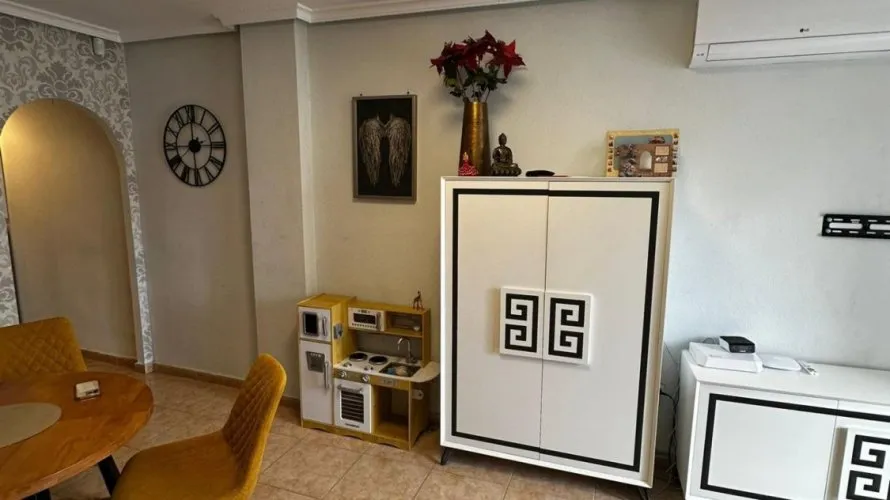 Apartamento de 2 dormitorios en Torrevieja, España No. 415 № 11