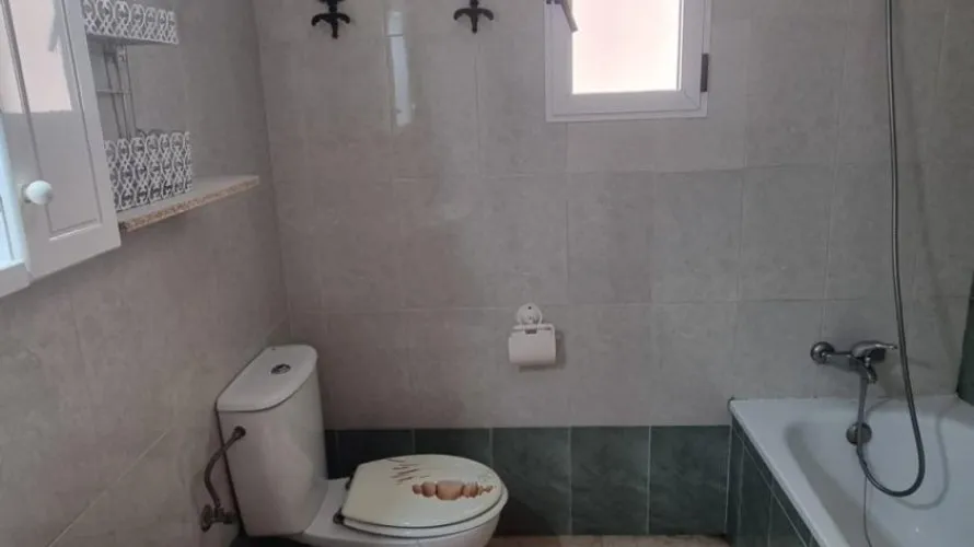 Apartamento de 2 dormitorios en Torrevieja, España No. 501 № 7
