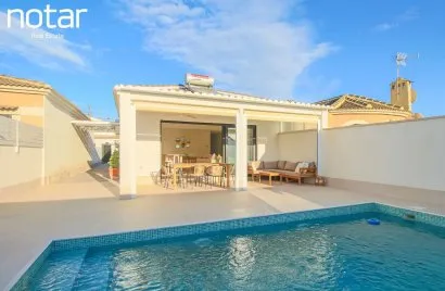 Villa de 102m² en Torrevieja, España No. 341