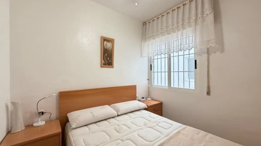 Apartamento de 1 dormitorio en Torrevieja, España No. 408 № 11