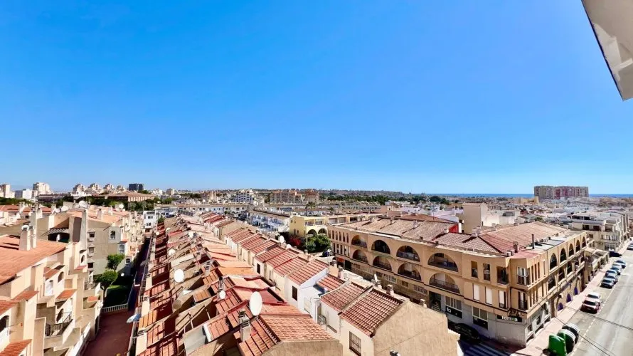 Ático de 1 dormitorio en Torrevieja, España No. 499 № 1