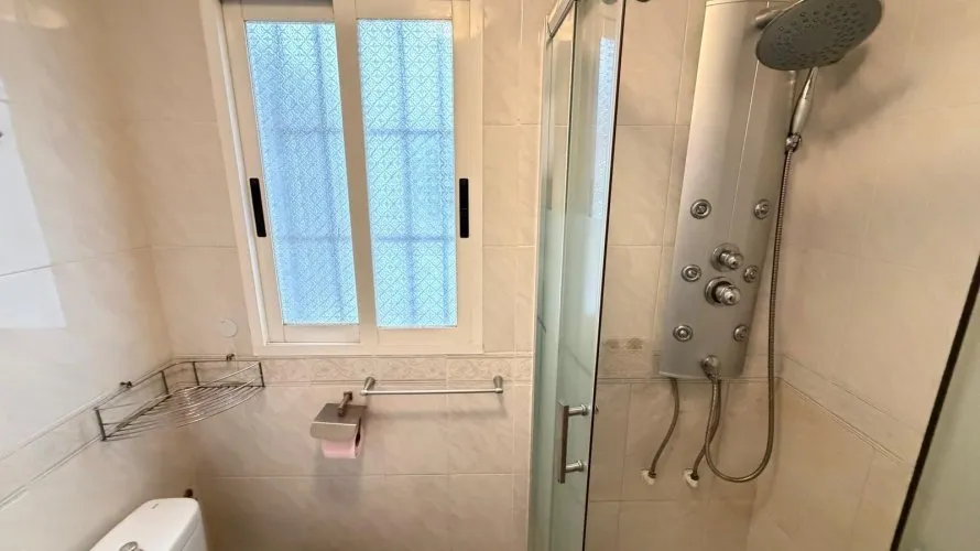 Apartamento de 1 dormitorio en Torrevieja, España No. 408 № 17