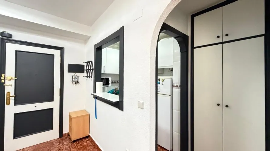 Apartamento de 1 dormitorio en Torrevieja, España No. 434 № 21