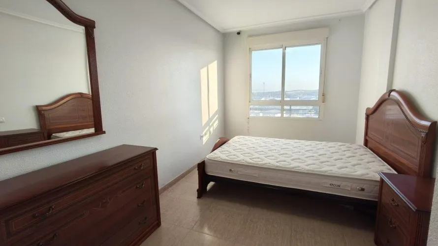 Apartamento de 2 dormitorios en Torrevieja, España No. 515 № 6
