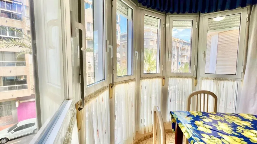 Apartamento de 2 dormitorios en Torrevieja, España No. 479 № 14