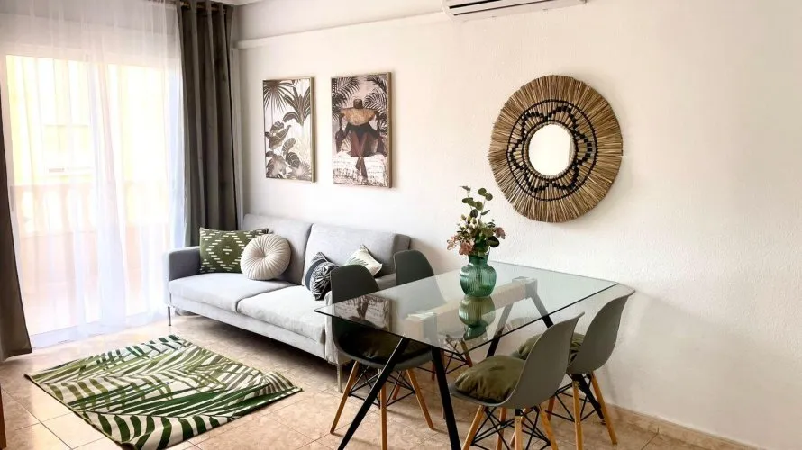 Apartamento de 1 dormitorio en Torrevieja, España No. 440 № 6