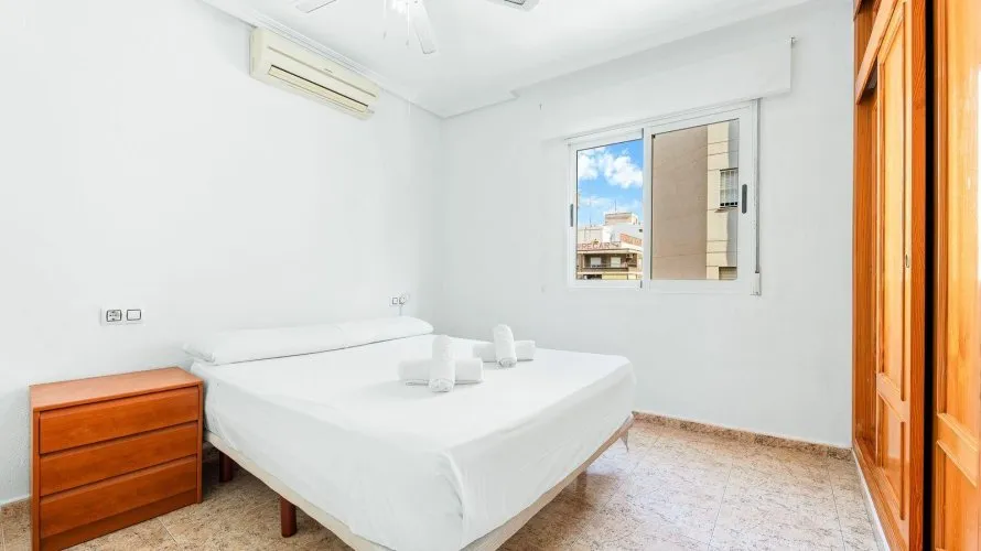 Apartamento de 3 dormitorios en Torrevieja, España No. 481 № 19