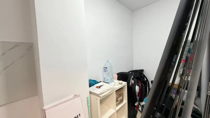 Propiedad comercial de 121m² en Torrevieja, España No. 517 № 11