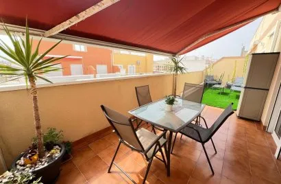 Ático de 2 dormitorios en Torrevieja, España No. 397