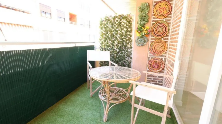 Apartamento de 3 dormitorios en Torrevieja, España No. 335 № 3