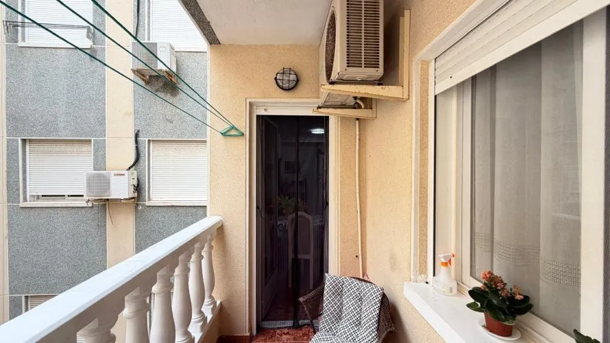Apartamento de 1 dormitorio en Torrevieja, España No. 434 № 5
