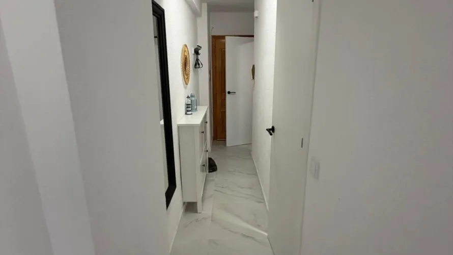 Apartamento de 1 dormitorio en Torrevieja, España No. 451 № 16