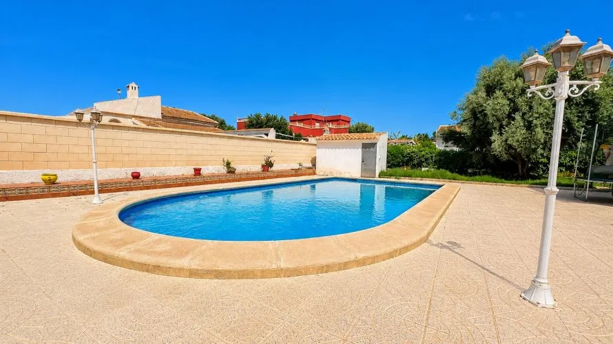 Villa de 200m² en Torrevieja, España No. 577 № 7
