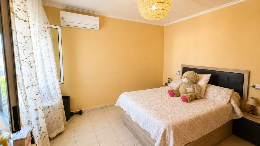 Villa de 200m² en Torrevieja, España No. 577 № 20
