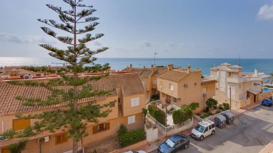 Apartamento de 70m² en Torrevieja, España No. 562 № 25