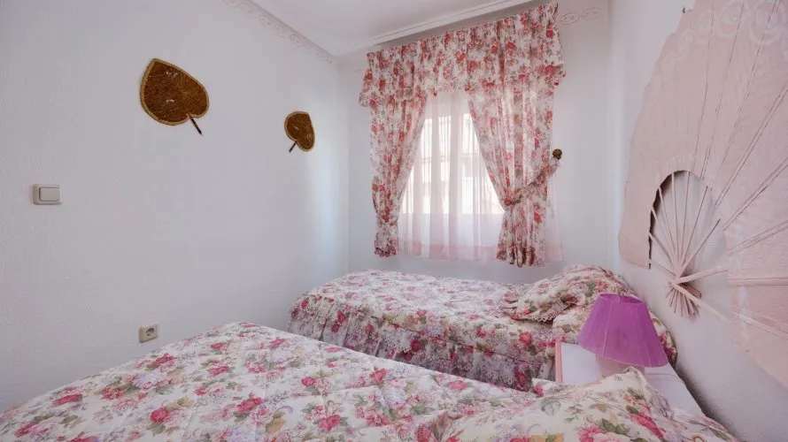 Apartamento de 70m² en Torrevieja, España No. 562 № 11