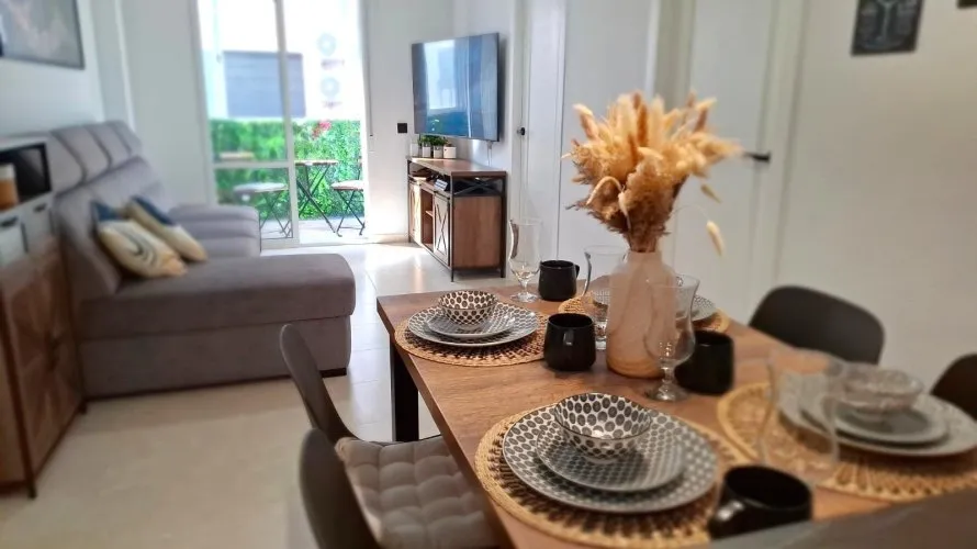 Apartamento de 1 dormitorio en Torrevieja, España No. 601
