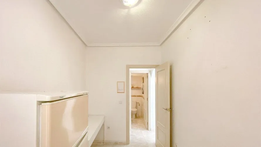 Сasa de 3 dormitorios en Torrevieja, España No. 616 № 25