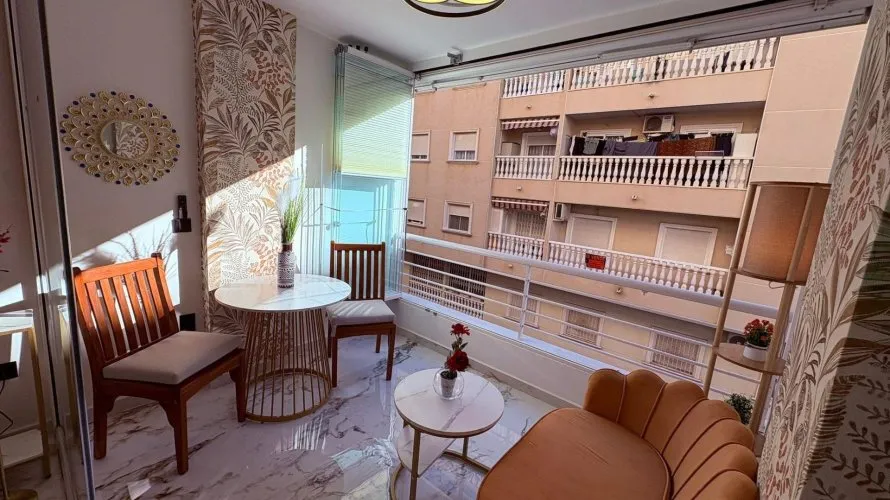 Apartamento de 1 dormitorio en Torrevieja, España No. 584 № 25