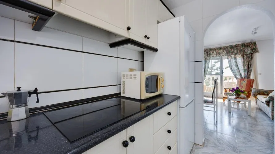 Apartamento de 70m² en Torrevieja, España No. 562 № 17