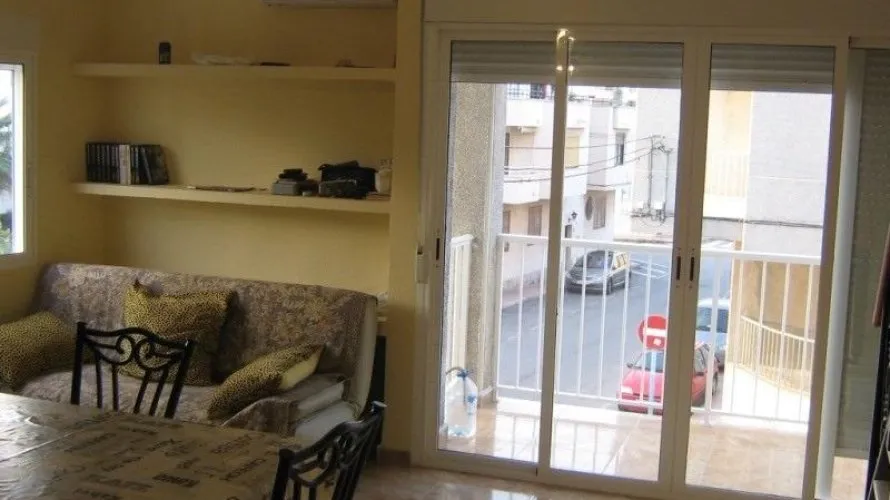 Apartamento de 2 dormitorios en Torrevieja, España No. 568 № 6