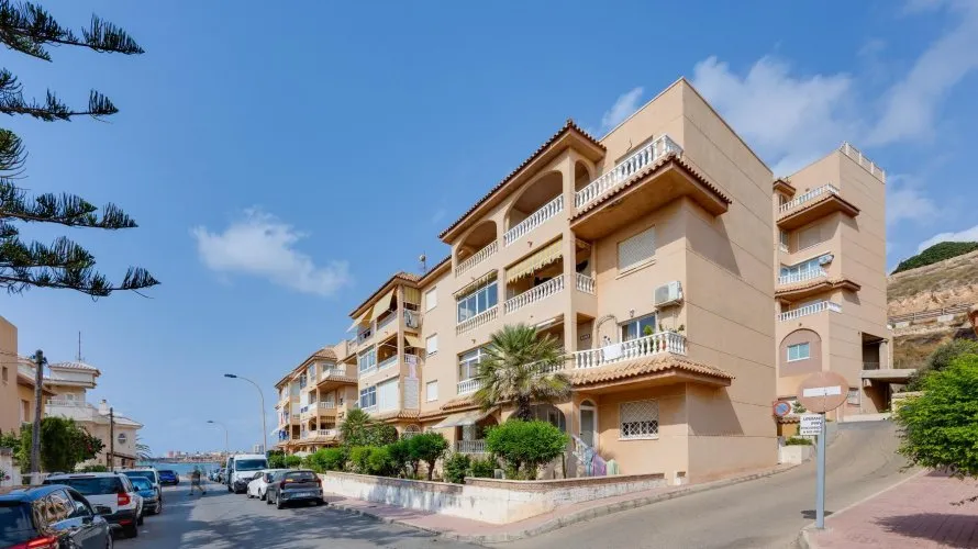 Apartamento de 70m² en Torrevieja, España No. 562 № 10