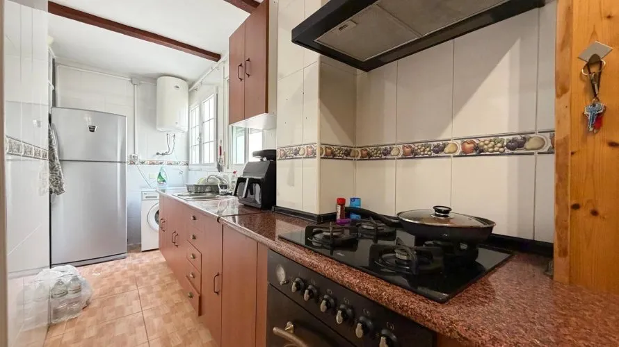 Apartamento de 2 dormitorios en Torrevieja, España No. 590 № 24