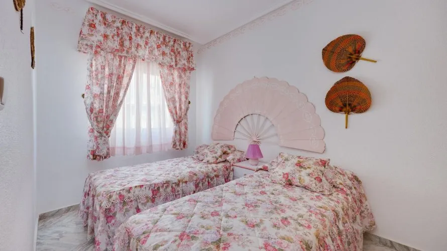 Apartamento de 70m² en Torrevieja, España No. 562 № 13